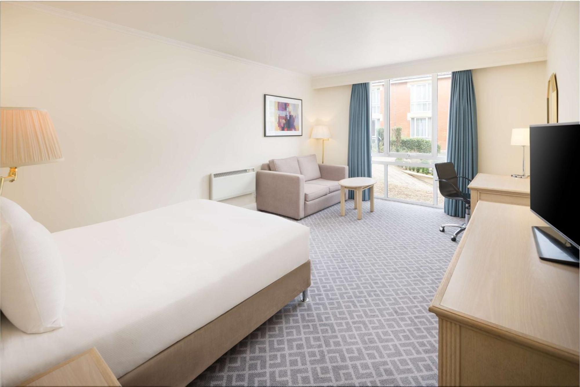 Hilton Northampton Hotel Ngoại thất bức ảnh